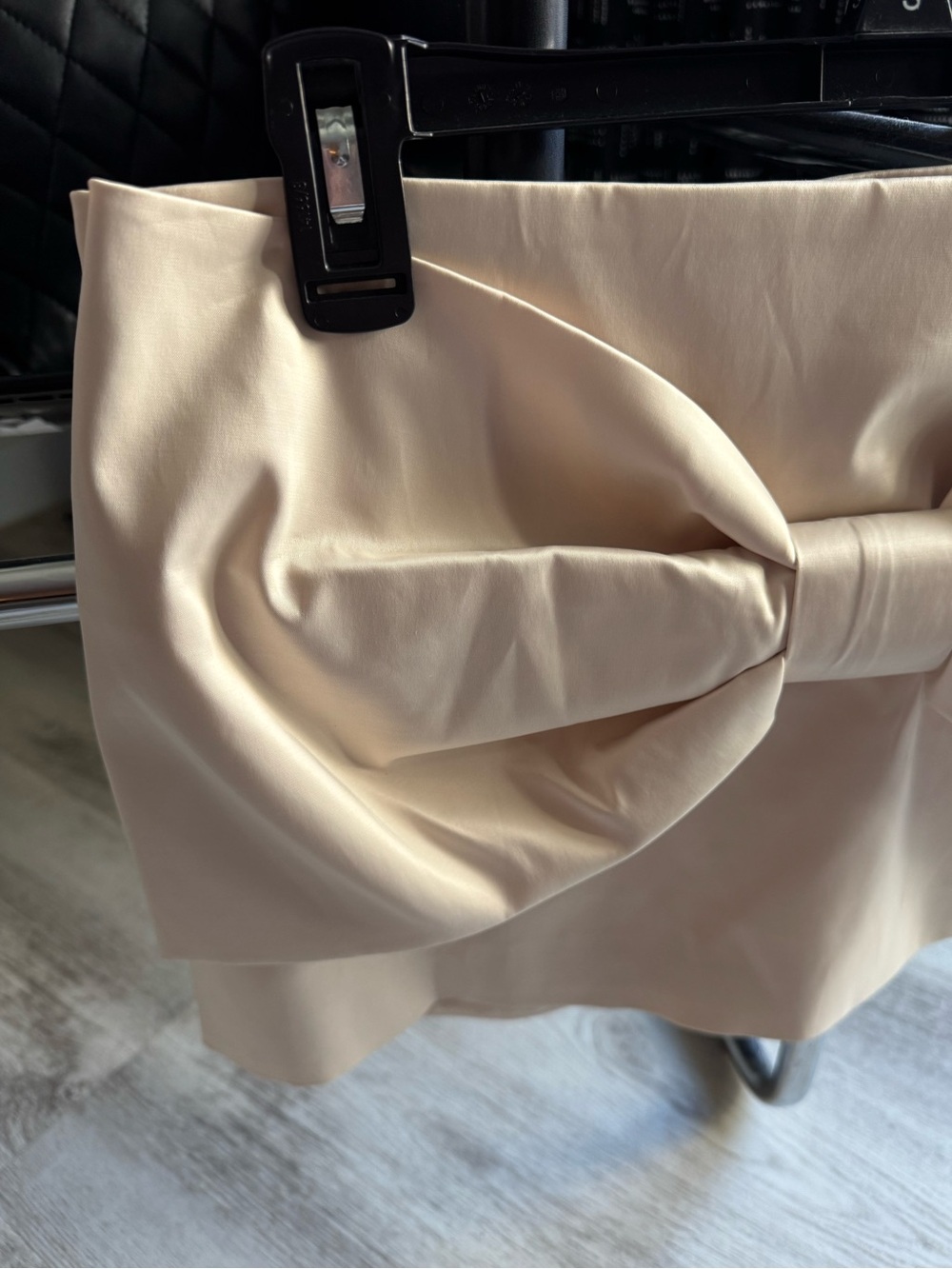 Zara Ivory Cream Satin Mini Skirt with Chic Girly Oversized Bow Front SMALL New - Picture 4 of 10